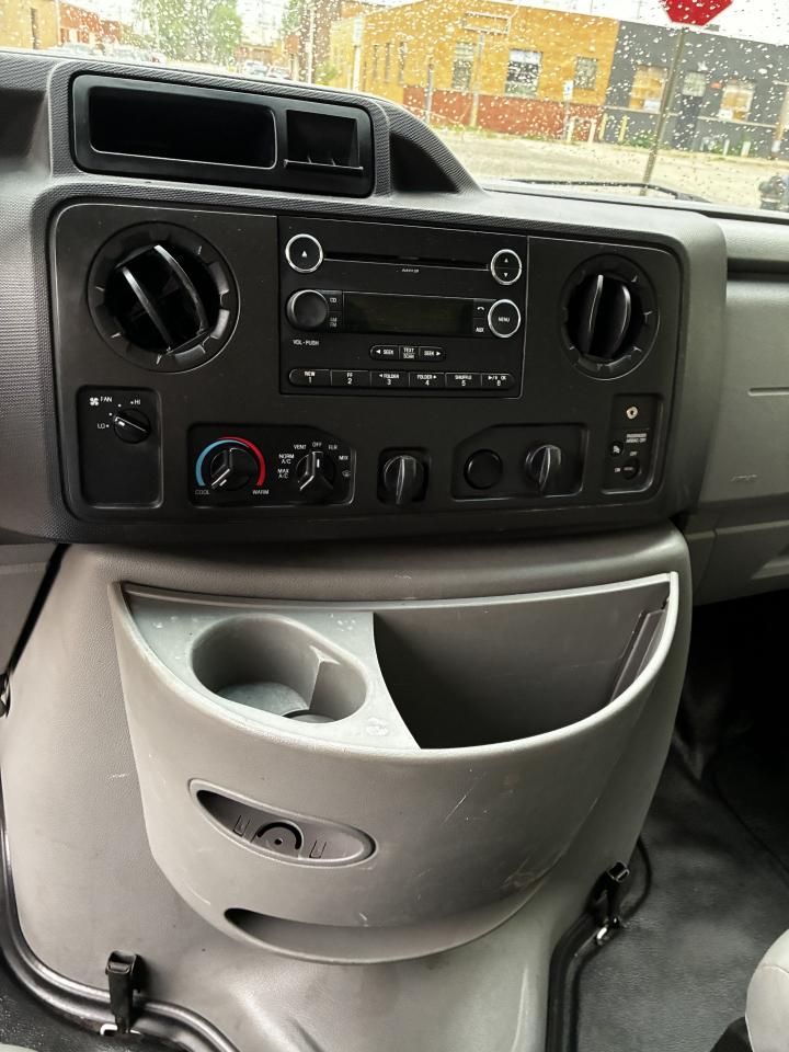 Ford Econoline E350 Super Duty 2019