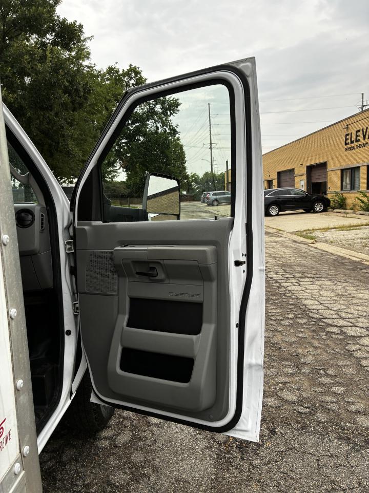 Ford Econoline E350 Super Duty 2019