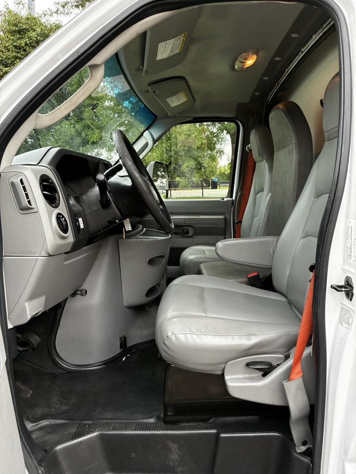 Ford Econoline E350 Super Duty 2019