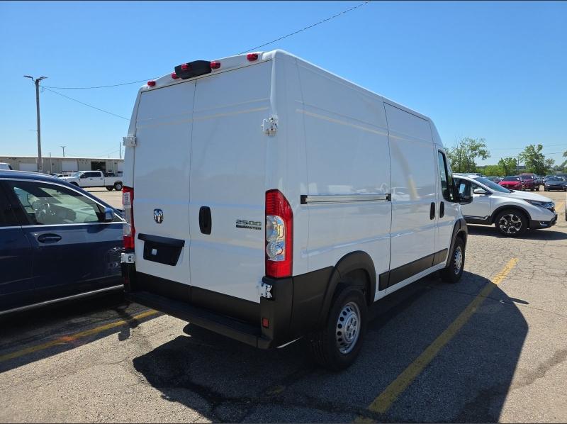 RAM Promaster 2500 High Roof 136-in. WB 2025