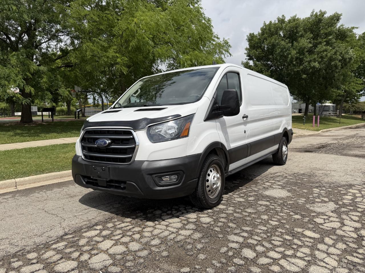 Ford Transit 250 Van Low Roof w/Sliding Pass. 148-in. WB 2020