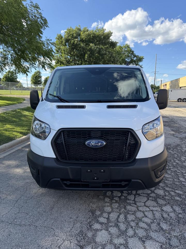 Ford Transit 150 Van Low Roof w/Sliding Pass. 130-in. WB 2023