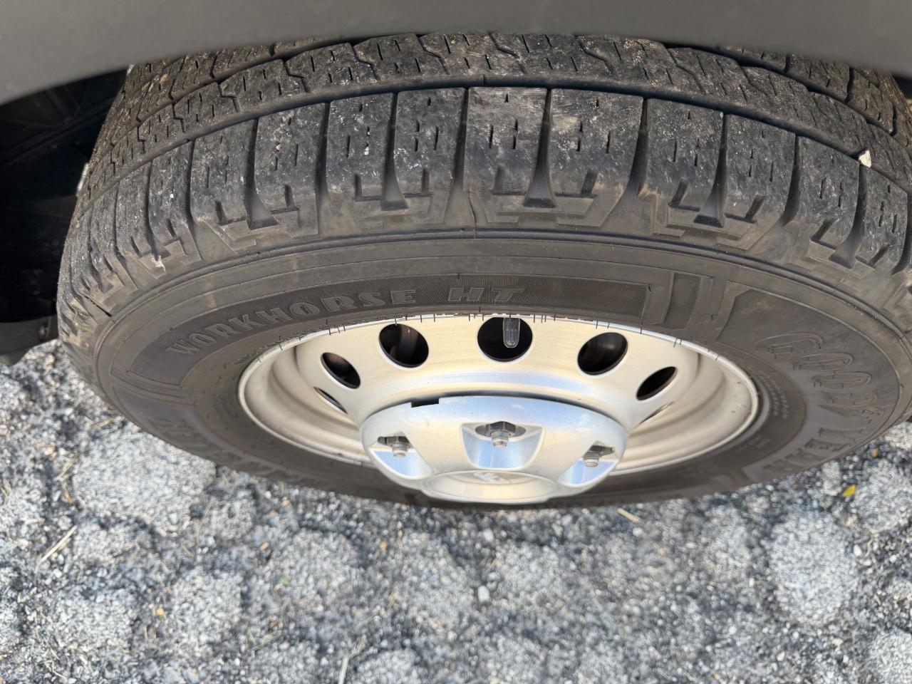 Ford Transit 150 Van Low Roof w/Sliding Pass. 130-in. WB 2023