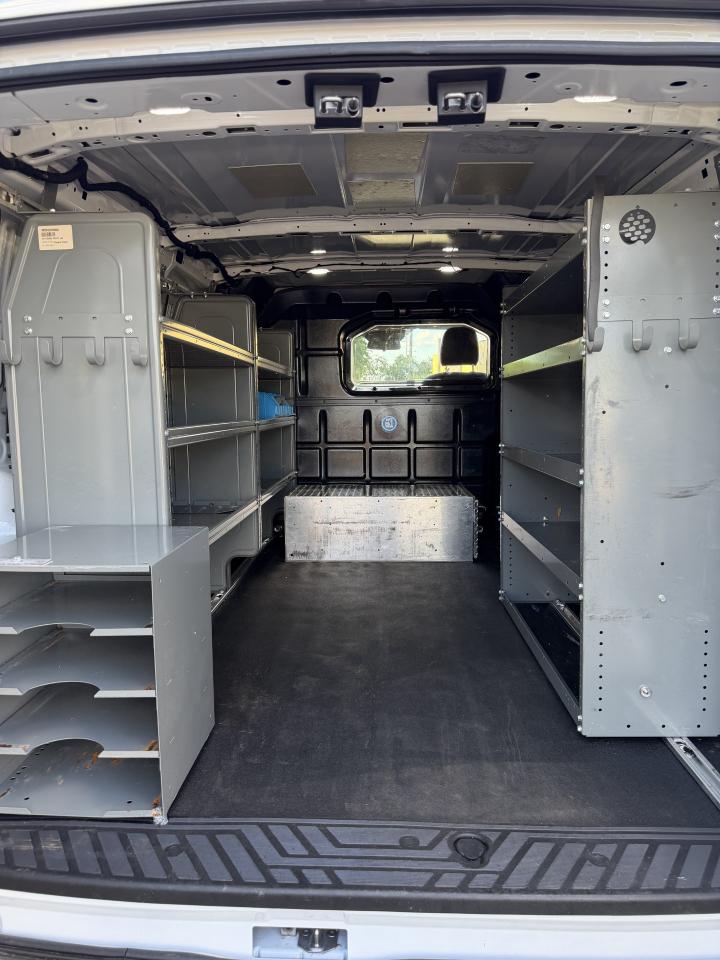 Ford Transit 150 Van Low Roof w/Sliding Pass. 130-in. WB 2023