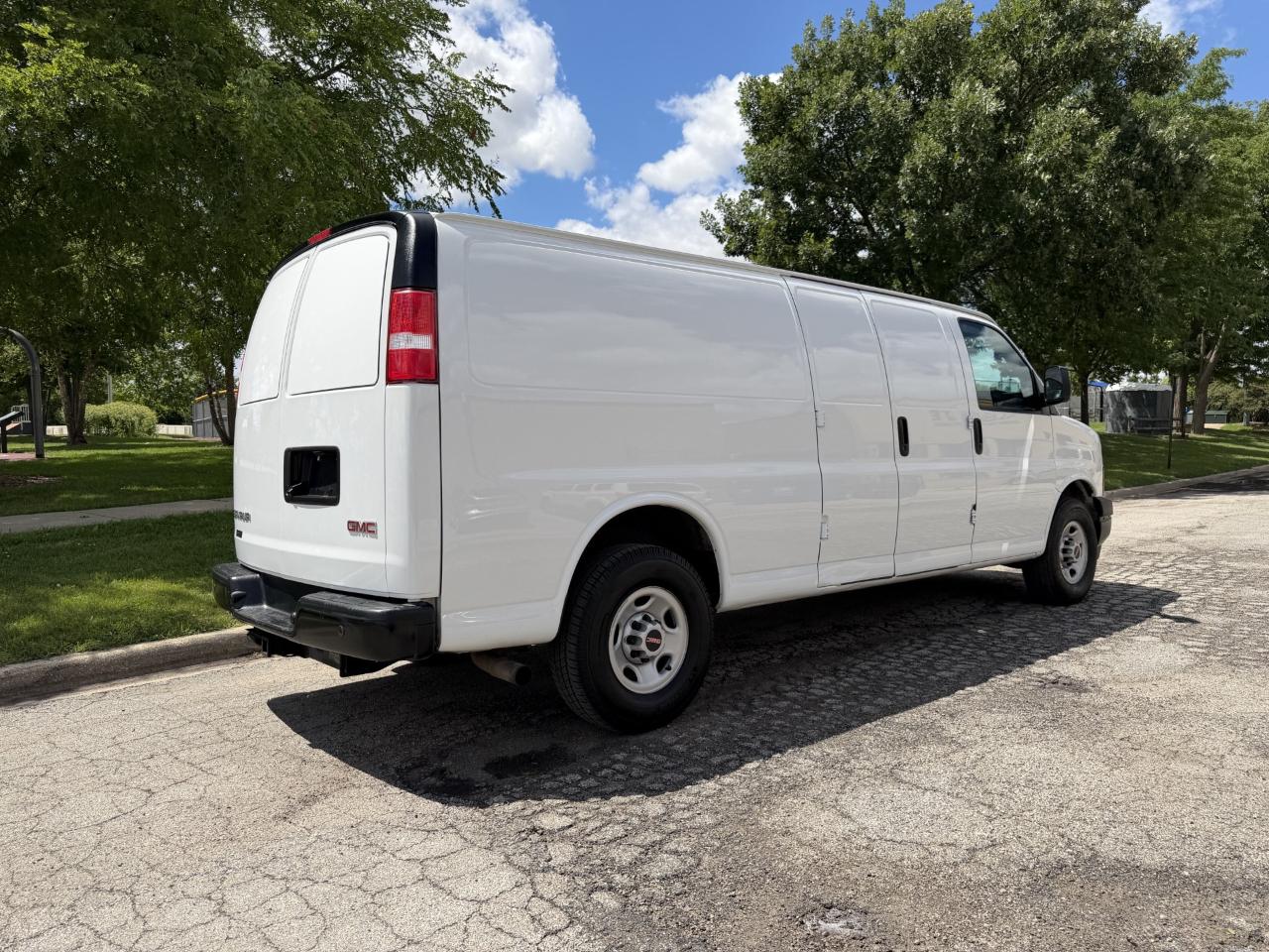 GMC Savana G3500 Cargo Ext 2019