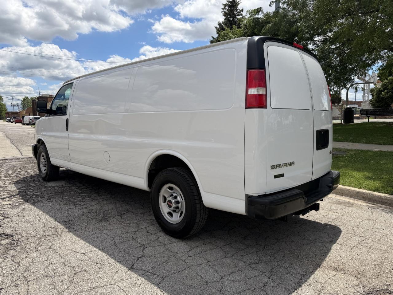 GMC Savana G3500 Cargo Ext 2019