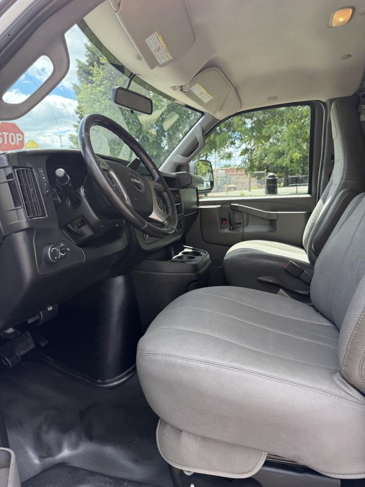GMC Savana G3500 Cargo Ext 2019