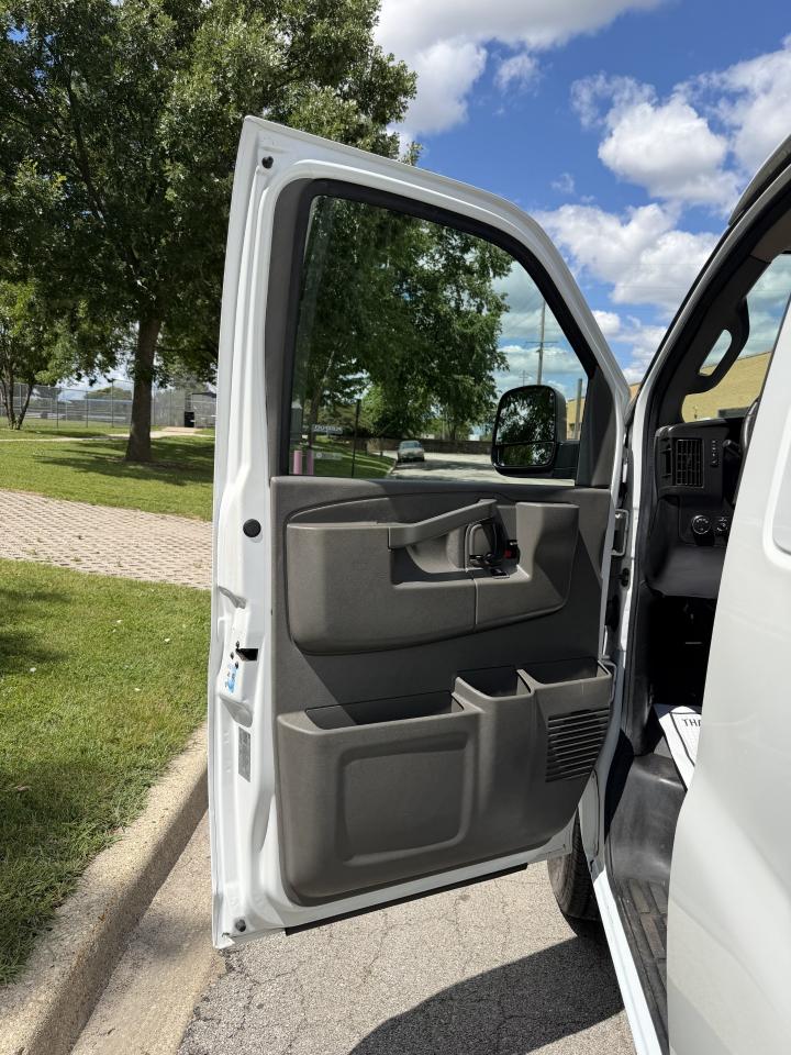 GMC Savana G3500 Cargo Ext 2019