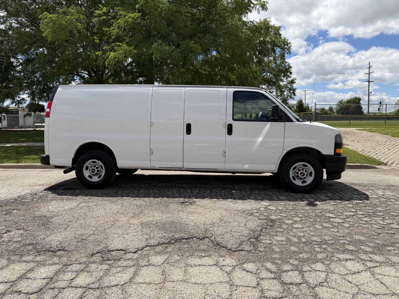 GMC Savana G3500 Cargo Ext 2019