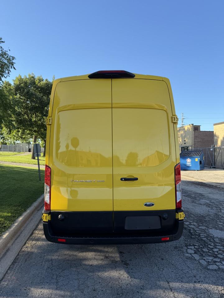 Ford Transit  2021