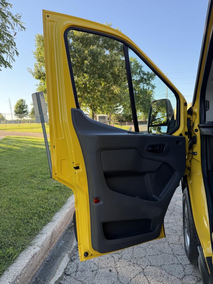 Ford Transit  2021