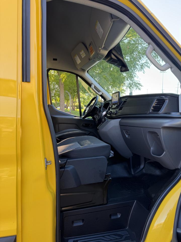 Ford Transit  2021