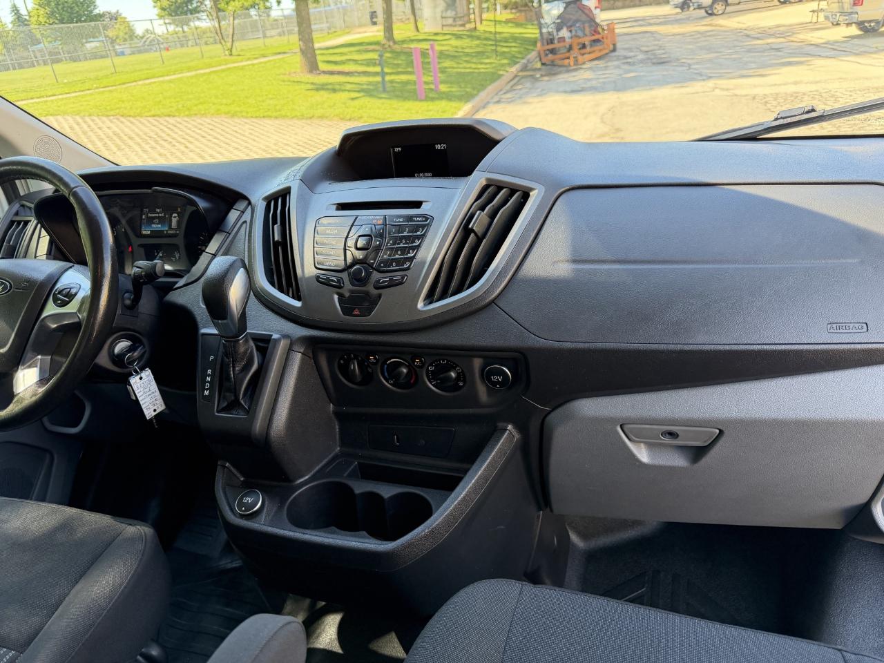 Ford Transit 150 Van Low Roof w/Sliding Pass. 130-in. WB 2019