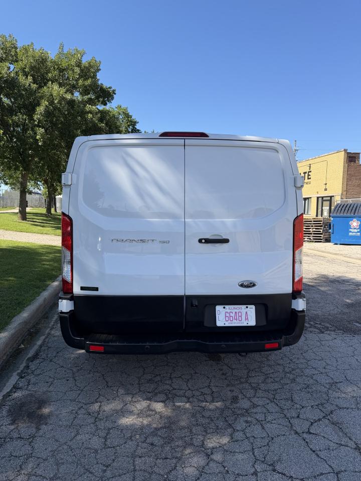 Ford Transit 150 Van Low Roof w/Sliding Pass. 130-in. WB 2019