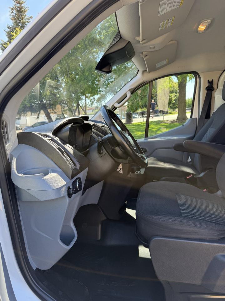 Ford Transit 150 Van Low Roof w/Sliding Pass. 130-in. WB 2019