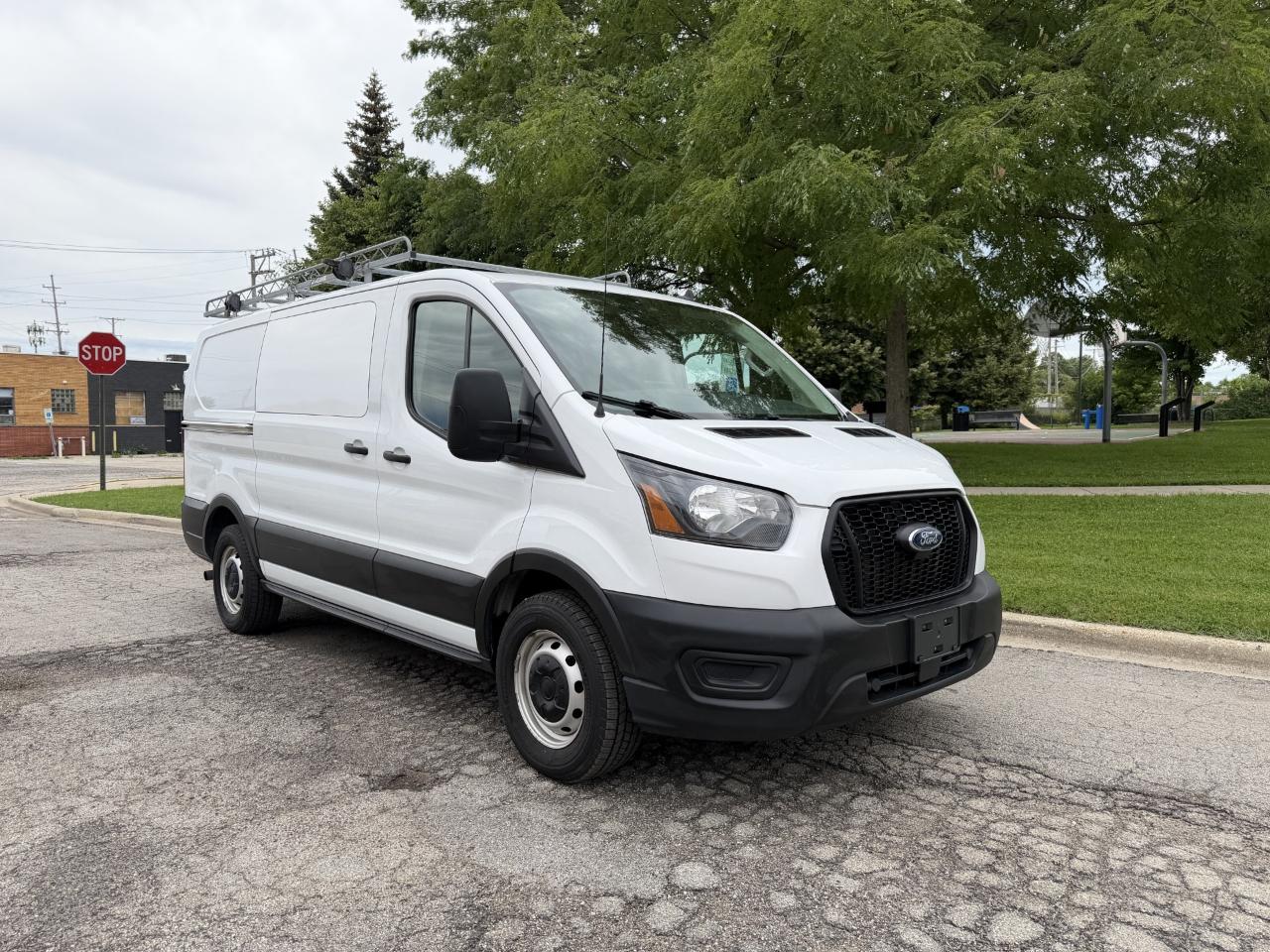 Ford Transit 150 Van Low Roof w/Sliding Pass. 130-in. WB 2021