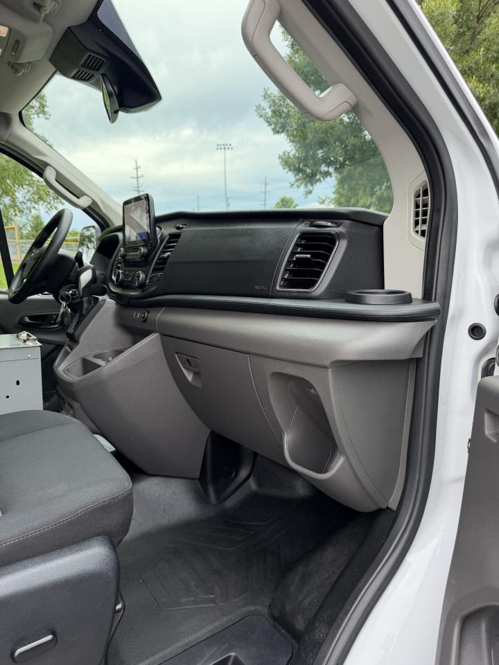 Ford Transit 150 Van Low Roof w/Sliding Pass. 130-in. WB 2021