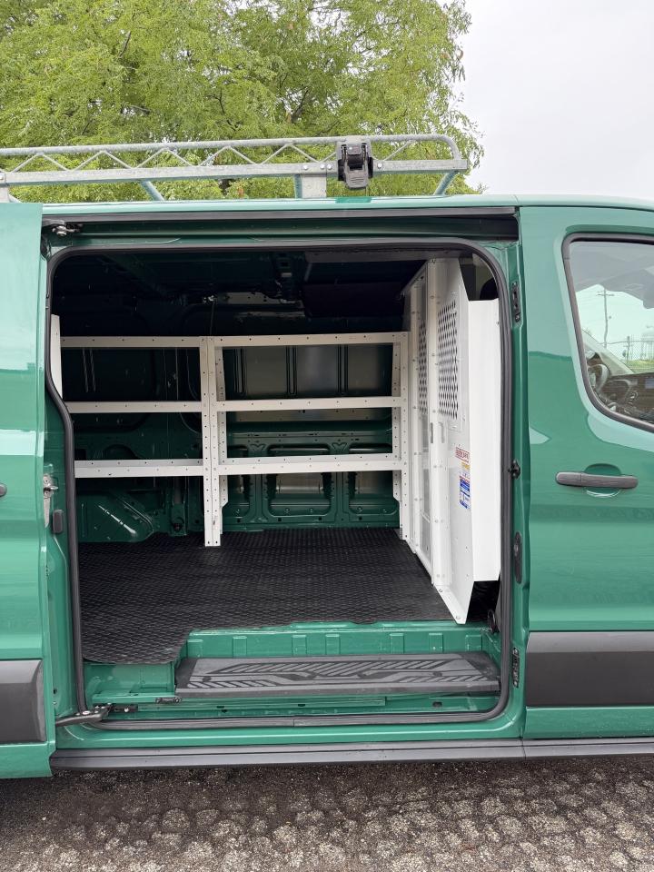Ford Transit 150 Van Low Roof w/Sliding Pass. 130-in. WB 2020