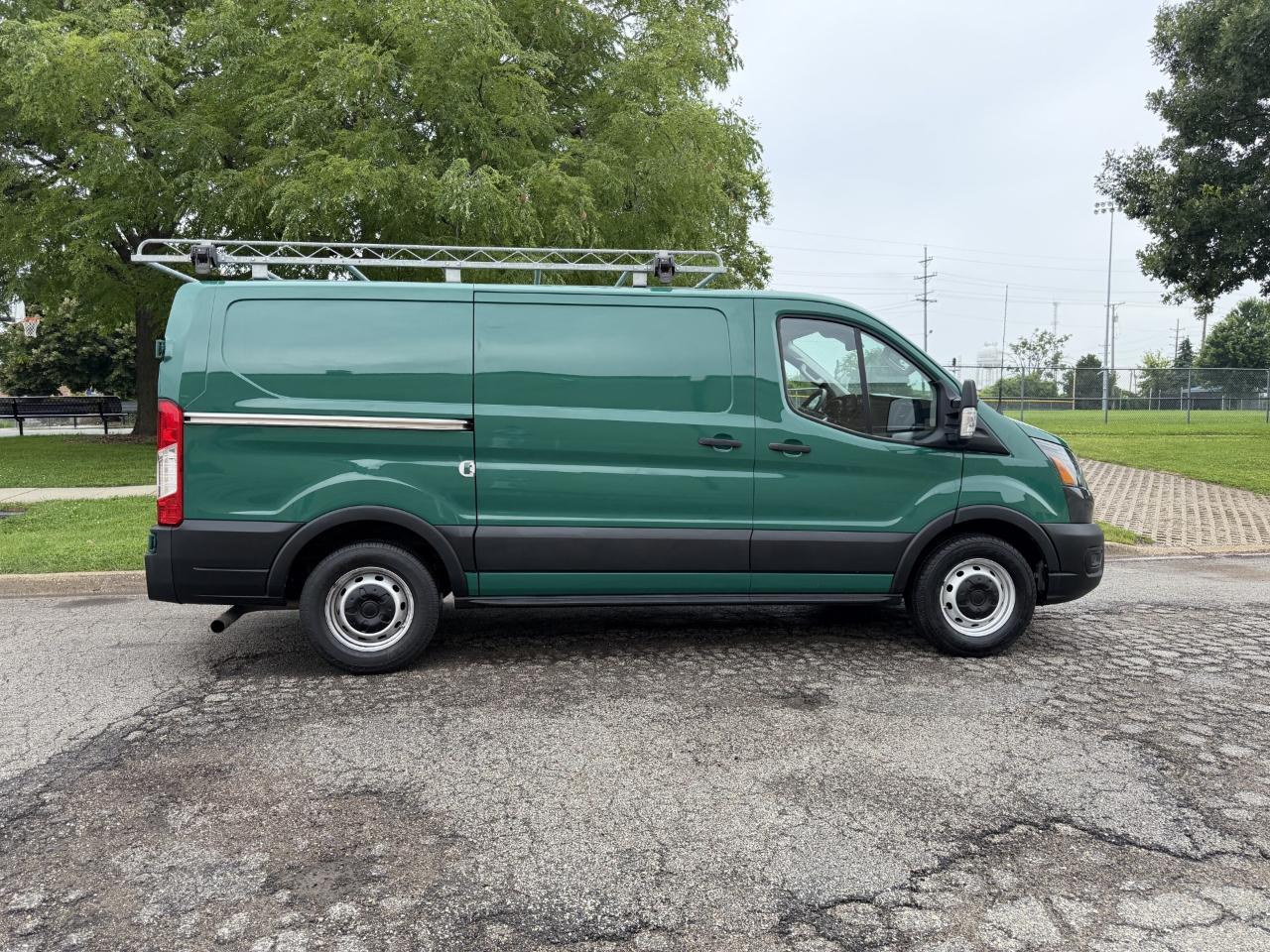 Ford Transit 150 Van Low Roof w/Sliding Pass. 130-in. WB 2020