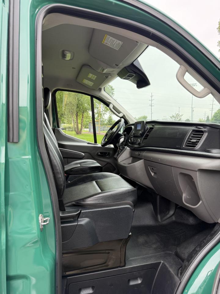 Ford Transit 150 Van Low Roof w/Sliding Pass. 130-in. WB 2020