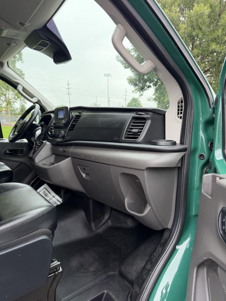 Ford Transit 150 Van Low Roof w/Sliding Pass. 130-in. WB 2020