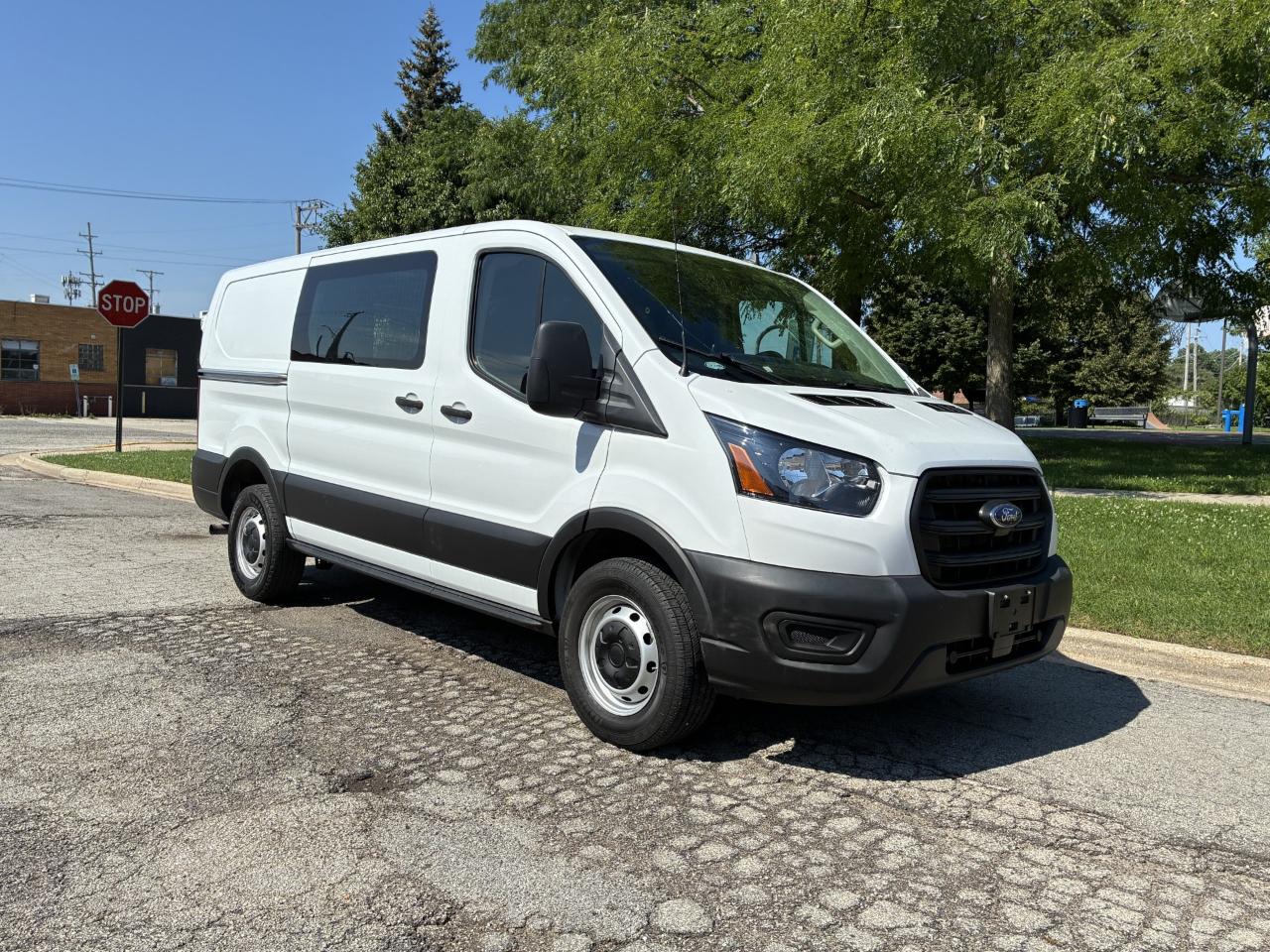 Ford Transit 250 Van Low Roof w/Sliding Pass. 130-in. WB 2020