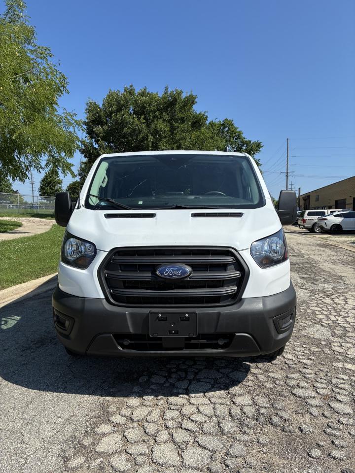 Ford Transit 250 Van Low Roof w/Sliding Pass. 130-in. WB 2020