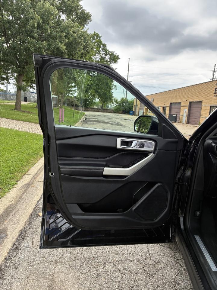 Ford Explorer Hybrid Limited AWD 2021