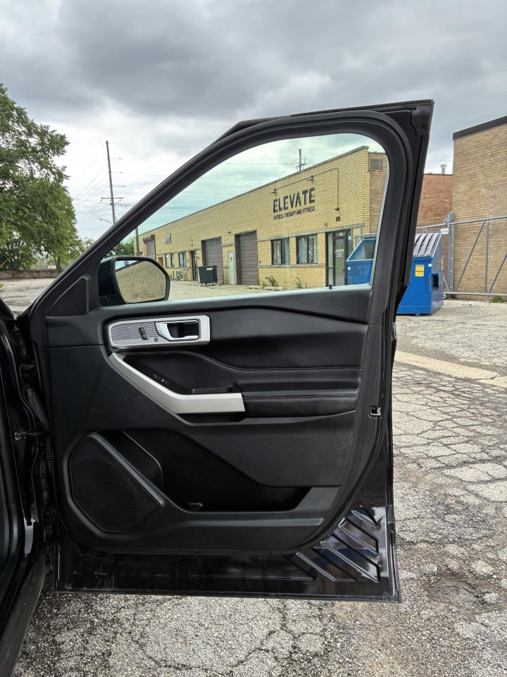 Ford Explorer Hybrid Limited AWD 2021