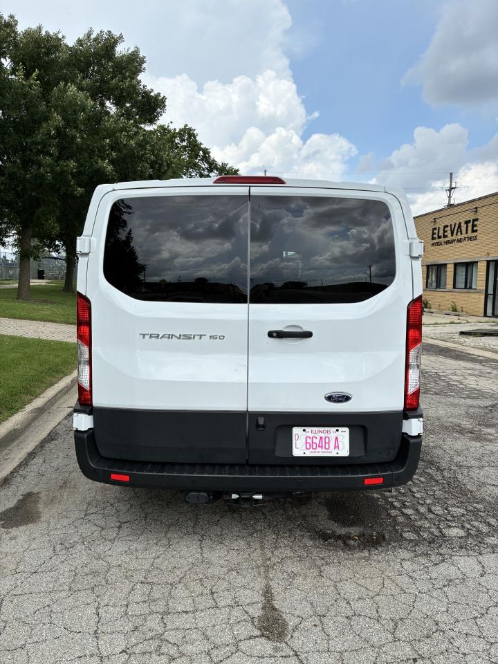 Ford Transit 150 Van Low Roof w/Sliding Pass. 130-in. WB 2022