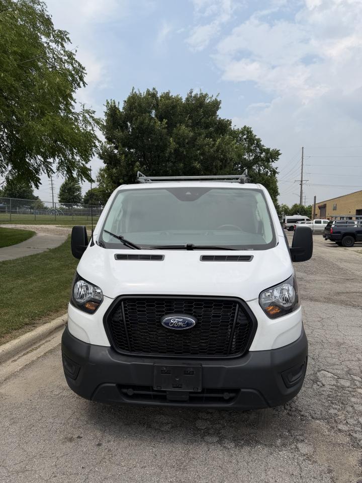 Ford Transit 150 Van Low Roof w/Sliding Pass. 130-in. WB 2022