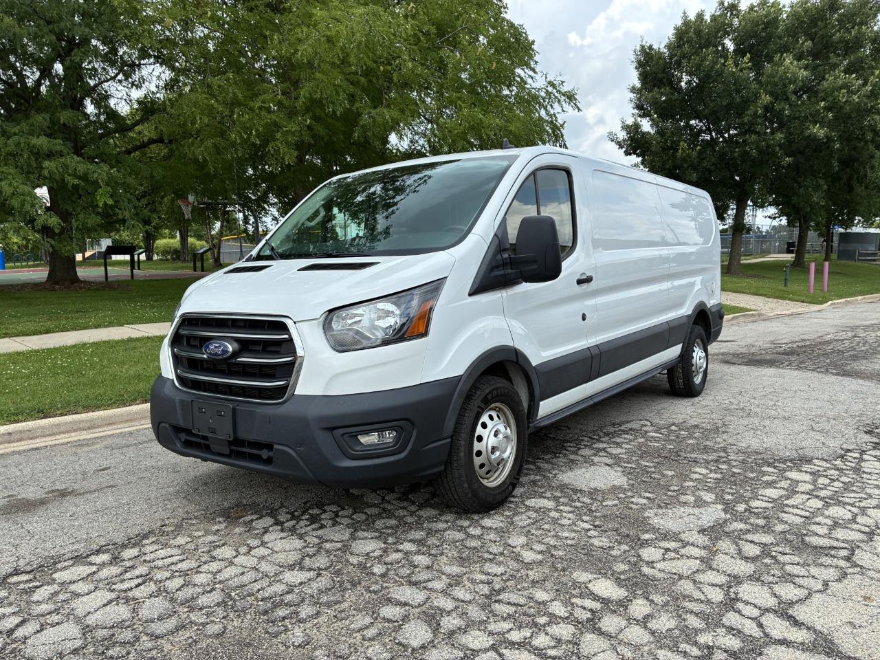 Ford Transit 150 Van Low Roof w/Sliding Pass. 148-in. WB 2020