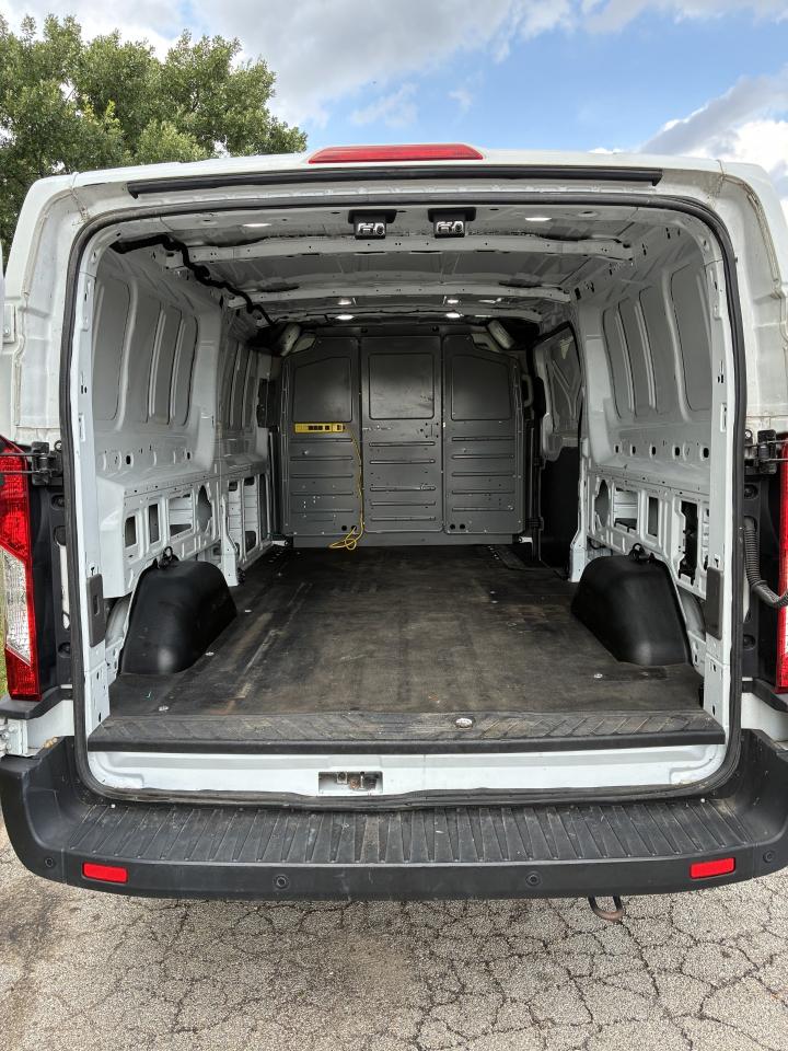 Ford Transit 150 Van Low Roof w/Sliding Pass. 148-in. WB 2020