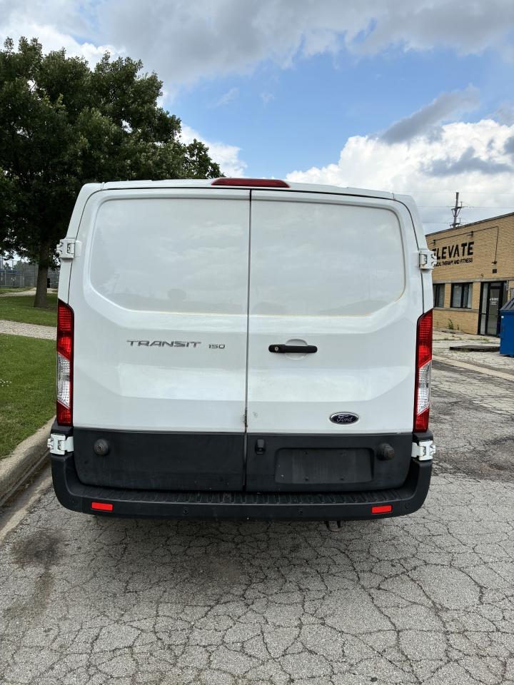 Ford Transit 150 Van Low Roof w/Sliding Pass. 148-in. WB 2020