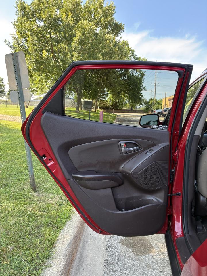 Hyundai Tucson SE FWD 2015