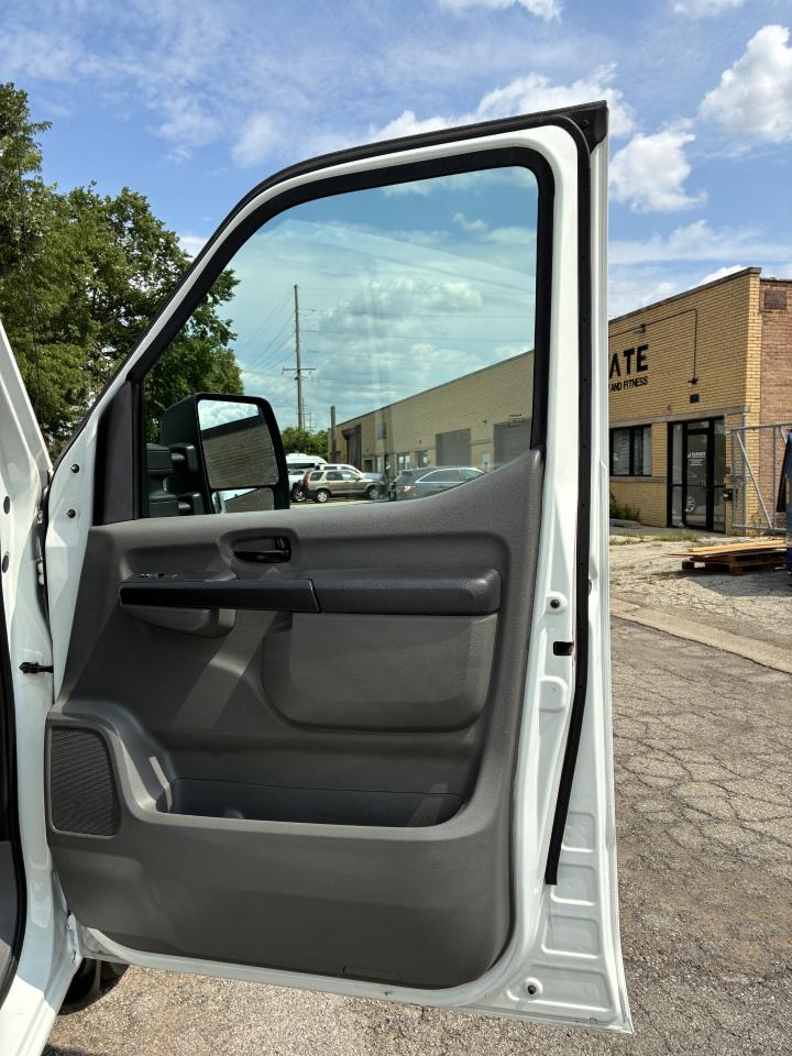 Nissan NV Cargo  2020