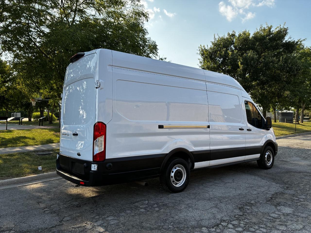 Ford Transit  2023
