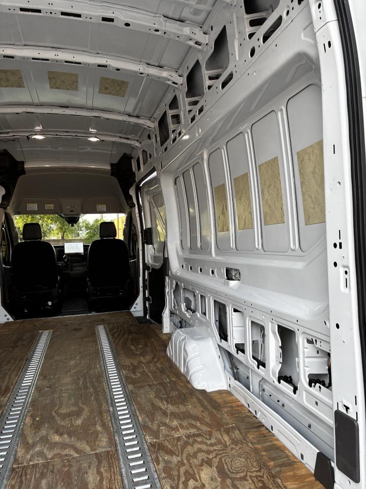Ford Transit  2023