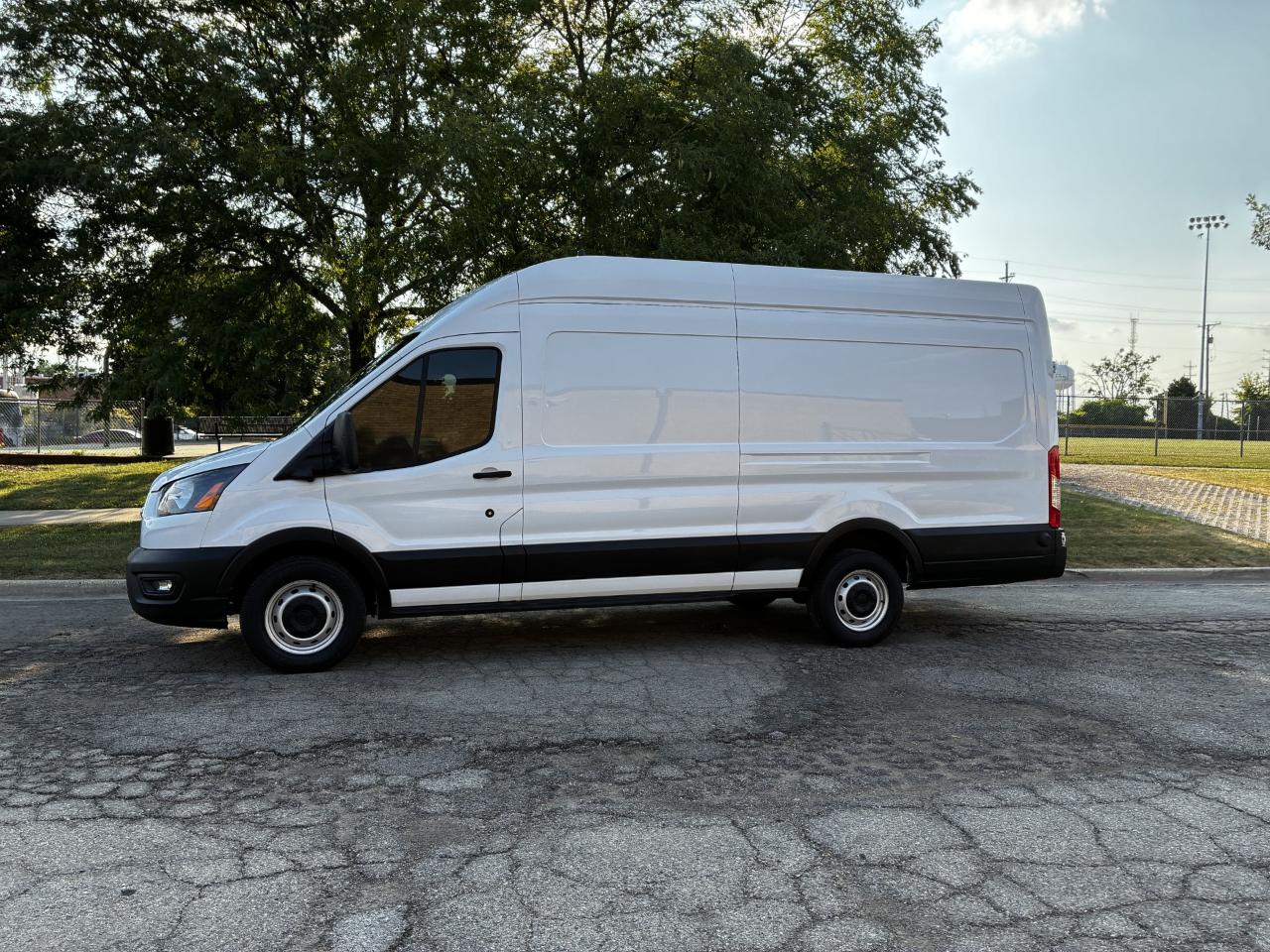 Ford Transit  2023