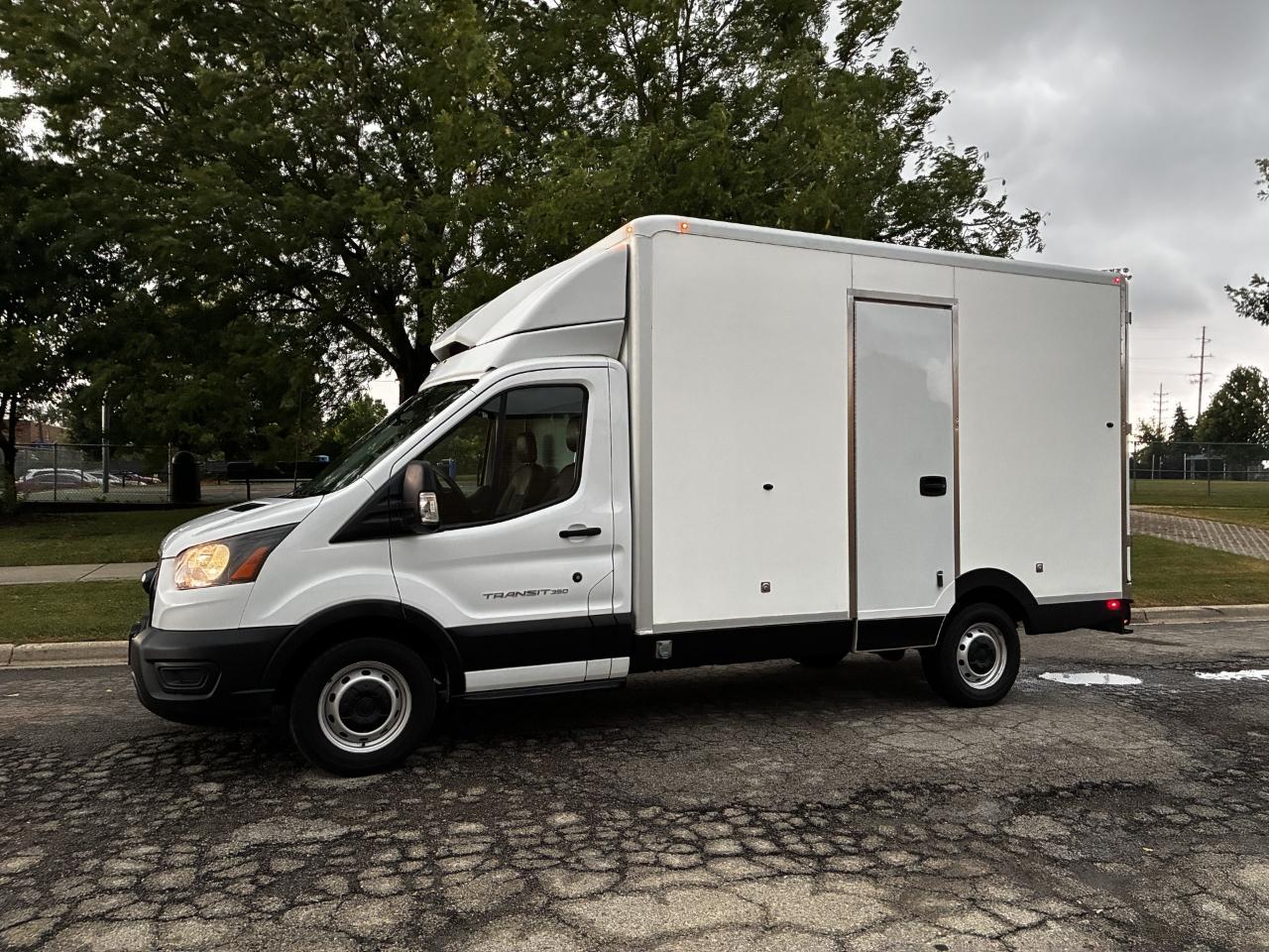 Ford Transit T-350 2022