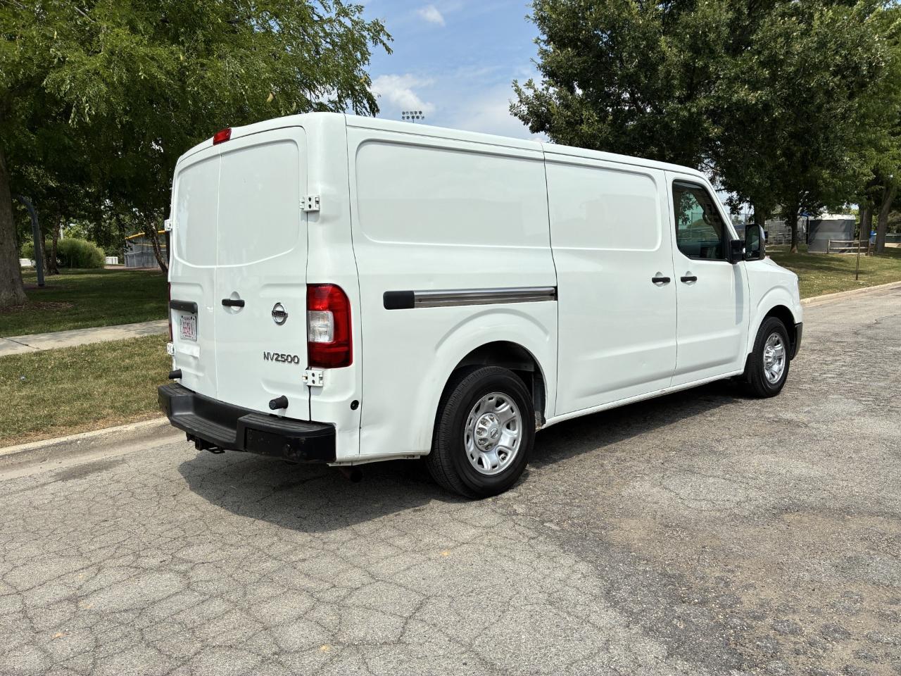 Nissan NV Cargo 2500 HD SV V8 2020