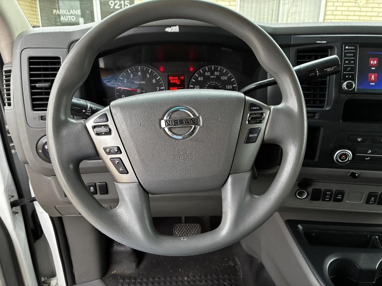 Nissan NV Cargo 2500 HD SV V8 2020
