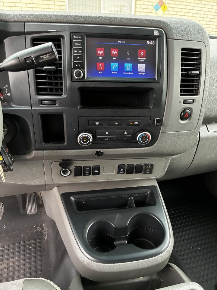 Nissan NV Cargo 2500 HD SV V8 2020