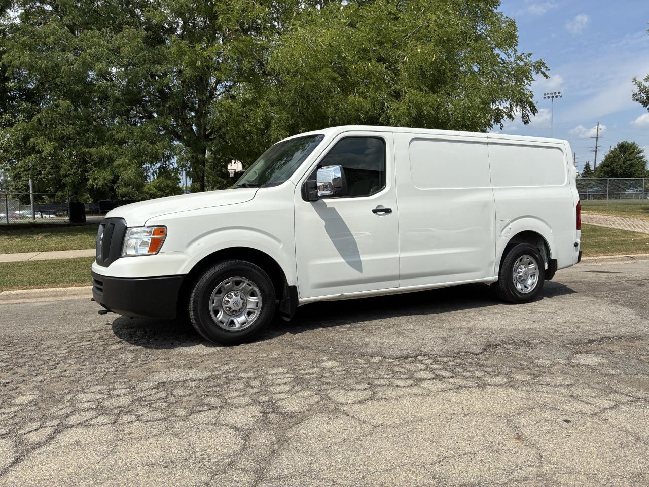 Nissan NV Cargo 2500 HD SV V8 2020