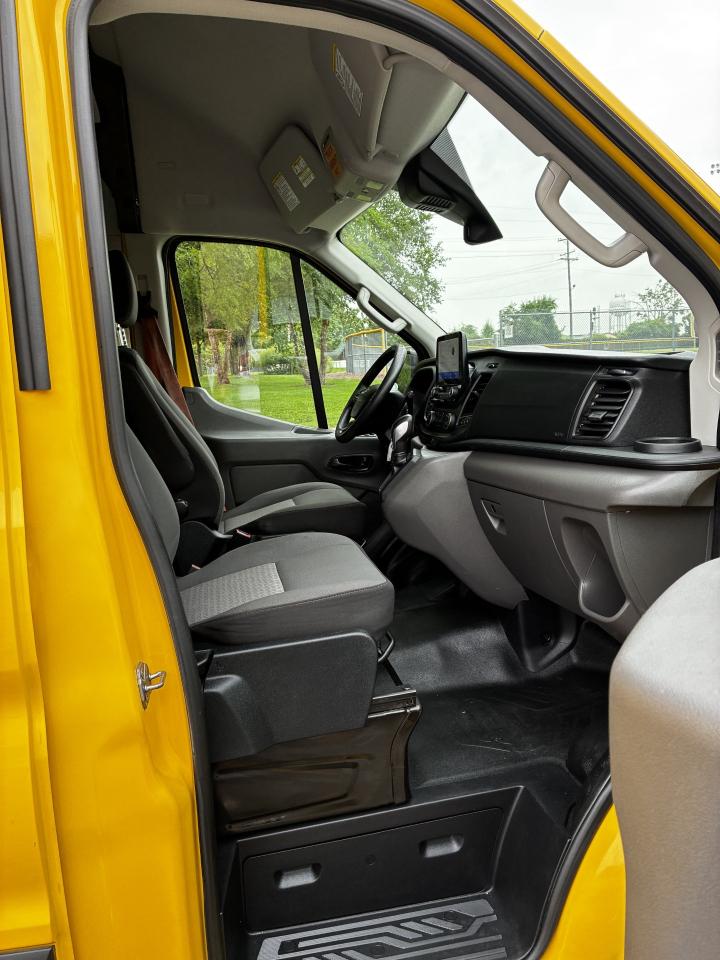 Ford Transit  2021