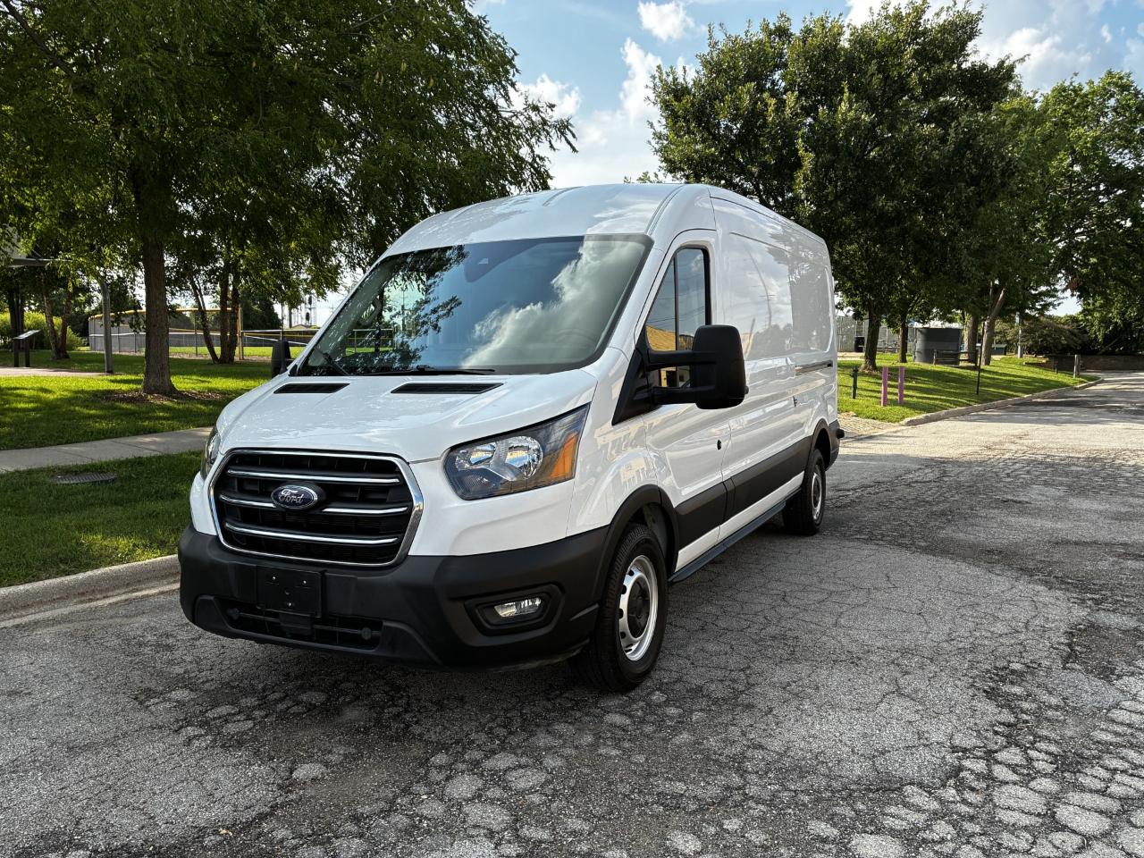 Ford Transit 250 Van Med. Roof w/Dual Sliding 148-in. WB 2020