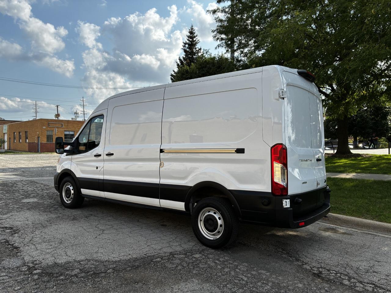 Ford Transit 250 Van Med. Roof w/Dual Sliding 148-in. WB 2020