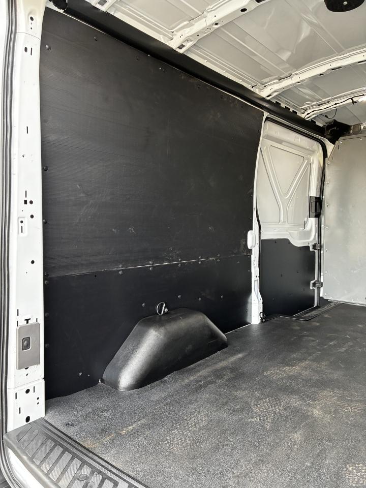 Ford Transit 250 Van Med. Roof w/Dual Sliding 148-in. WB 2020