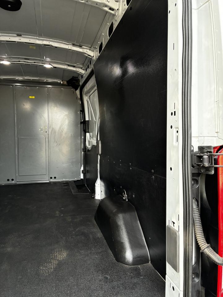 Ford Transit 250 Van Med. Roof w/Dual Sliding 148-in. WB 2020