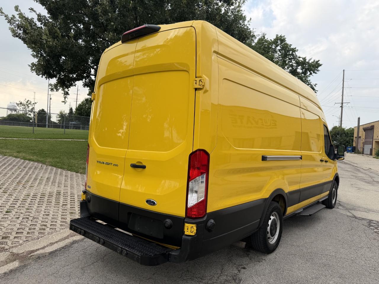 Ford Transit  2021